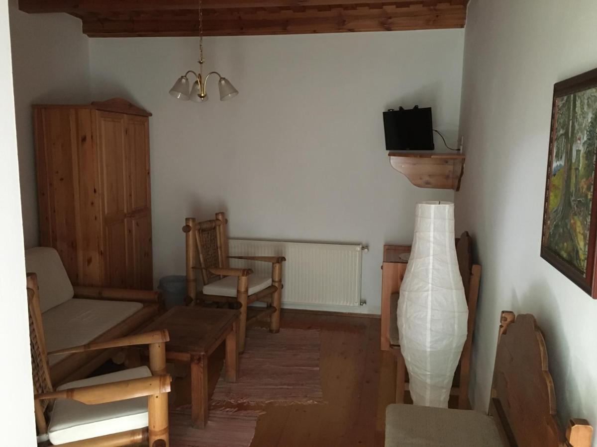 Ginti Panzio, Orseg Hotel Magyarszombatfa Luaran gambar